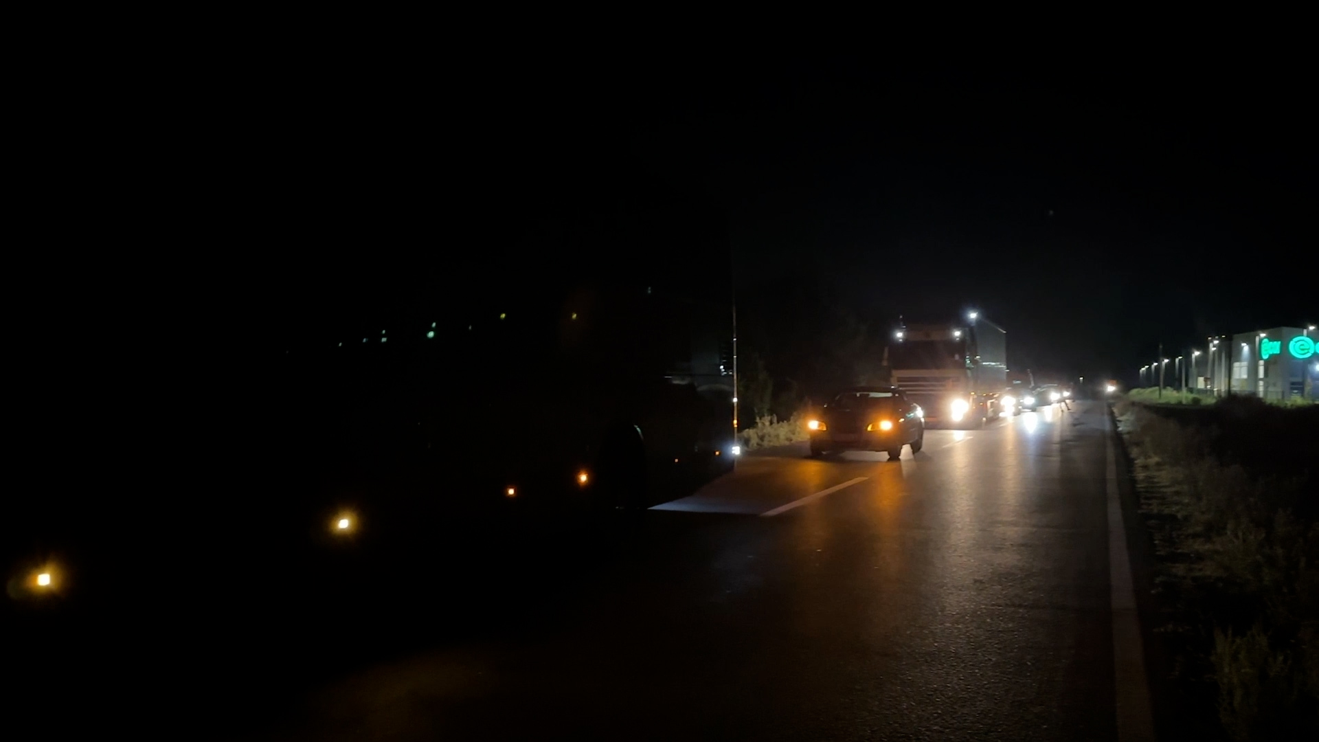 Šest osoba sinoć povredjeno u u udesu u Tavniku kod Kraljeva: U sudaru učestvovali autobus i dva putnička vozila (FOTO)