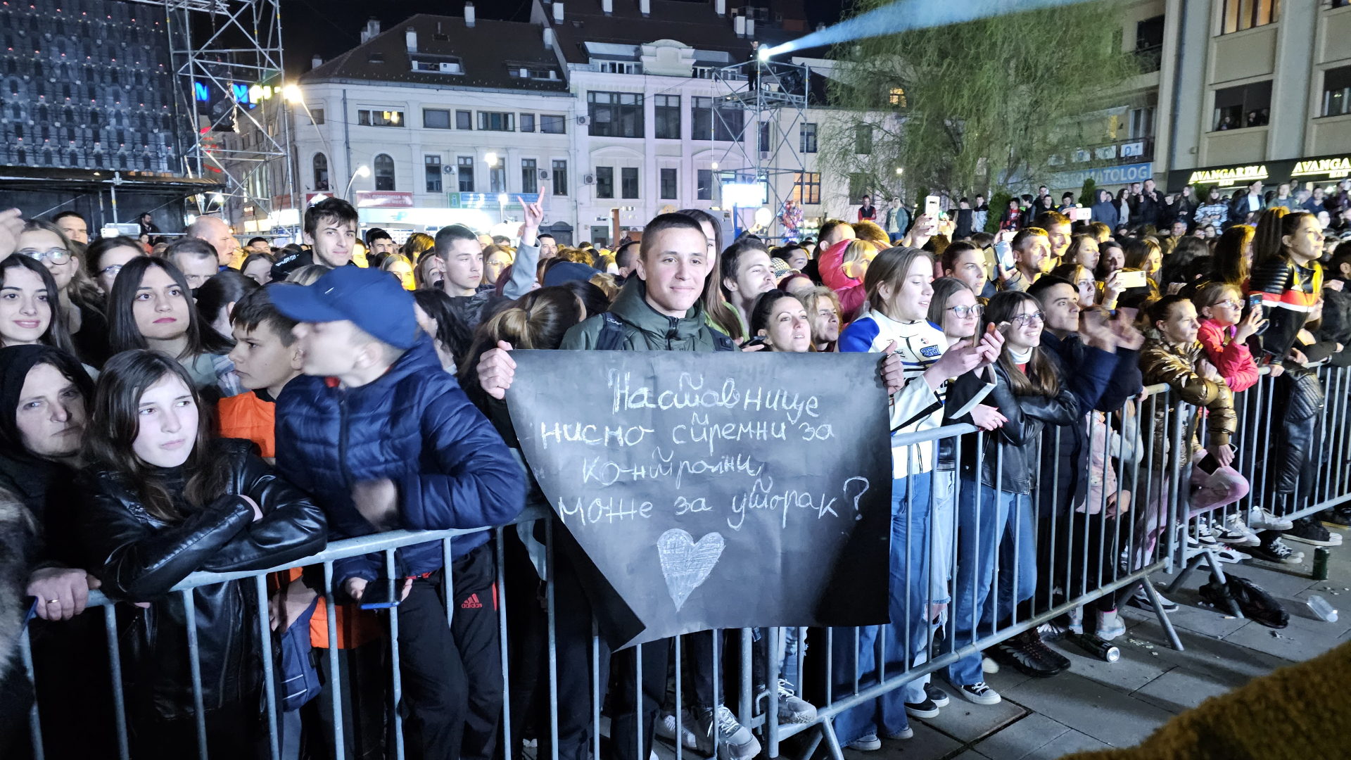Poslednji koncert Riblje čorbe u Čačku / foto: RINA