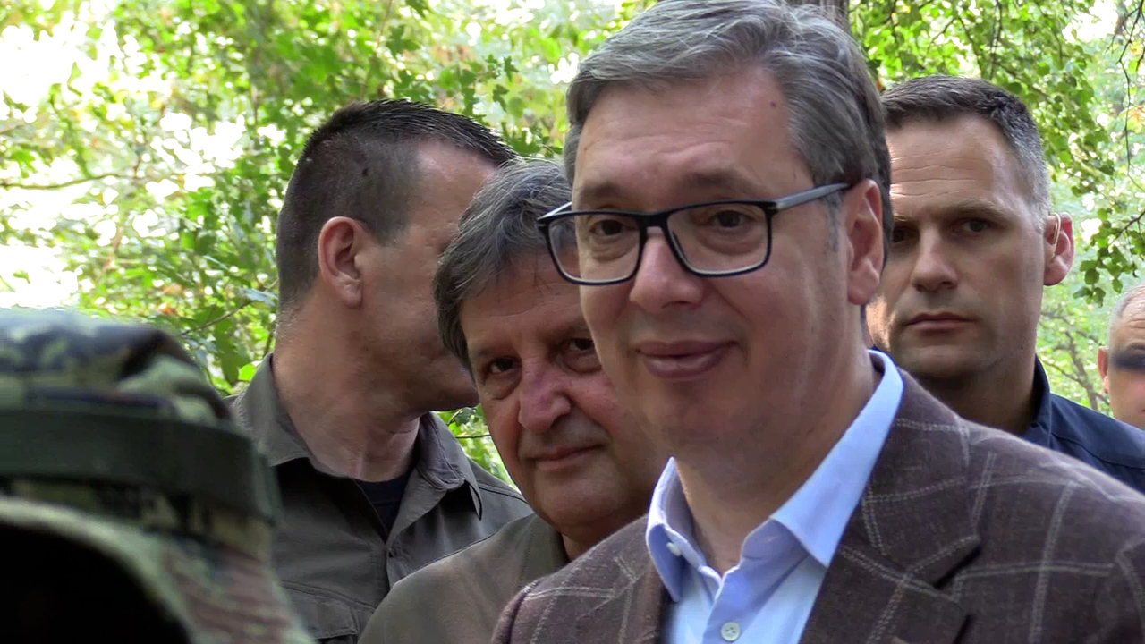 Vučić na vojnoj vežbi na Gučevu / foto: RINA
