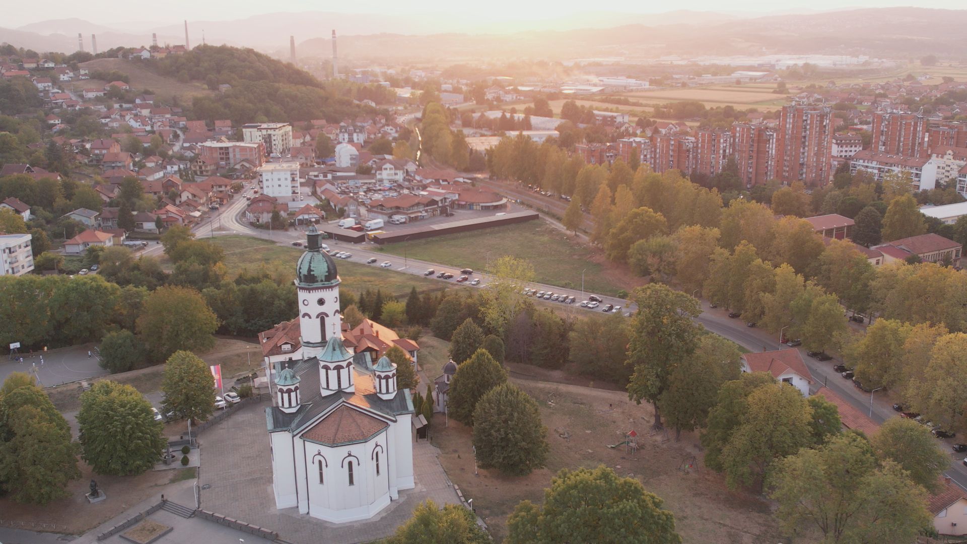 Srce mu kuca na desnoj strani, slepo crevo "potkoči" sa leve: Dragutin iz Loznice je svetski medicinski fenomen i čudo od čoveka, o njemu pričao čitav region - jedan je u milion (FOTO)(VIDEO)