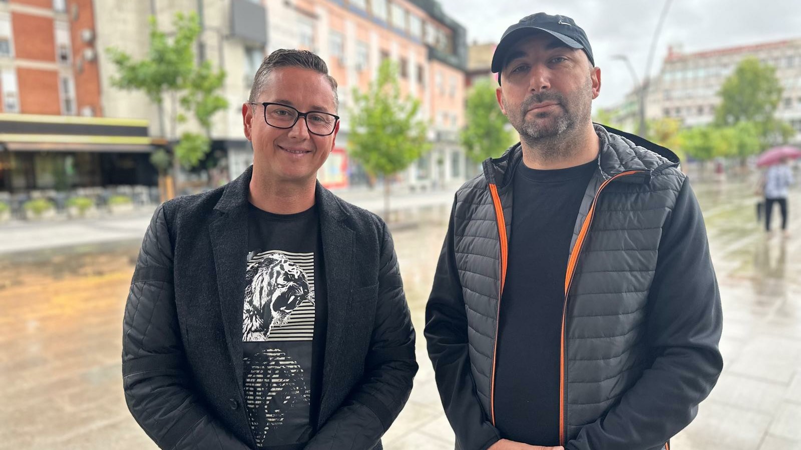 Od sad ne kupujete magnetiće na putovanjima, već ih samo pošaljete i zalepite na vaš virtuelni frižider: Mladi inovatori digitalizovali najpopularniji turistički suvenir na svetu, evo kako sve funkcioniše (FOTO)