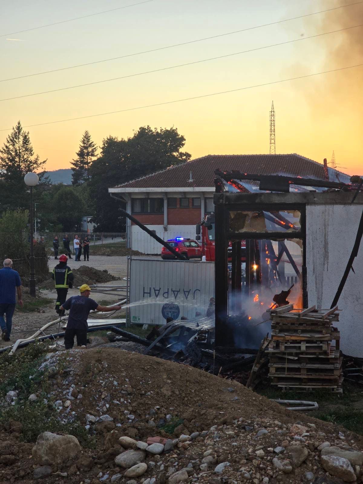 Vatra progutala zgradu vrtića u Gornjem Milanovcu / foto: RINA