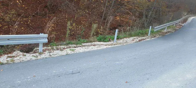Ljudski lopovluk nema granice, nepozati počionici odneli delove zaštitne ograde kod Kamene Gore: Policija traga za počiniocima