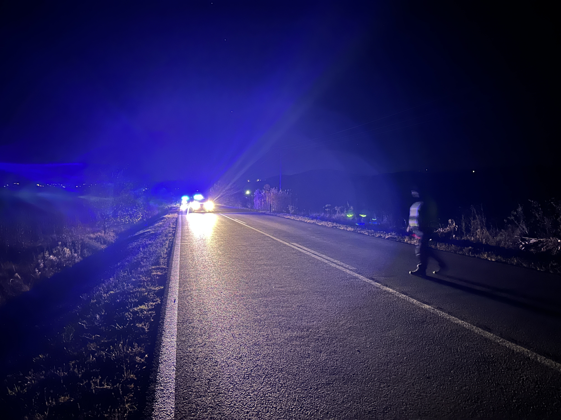 Nastradala žena pešak kod Bumbarevog Brda: Udarilo je auto dok je išla magistralom (FOTO)(VIDEO)