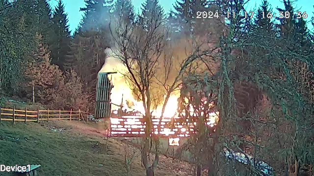 Užas kod Pljevalja, migranti upali u posed i zapalili štalu - izgorela do temelja: Dušku iz sela Metaljka uništili domaćinstvo, meštani potpuno nemoćni i u strahu (FOTO)(VIDEO)