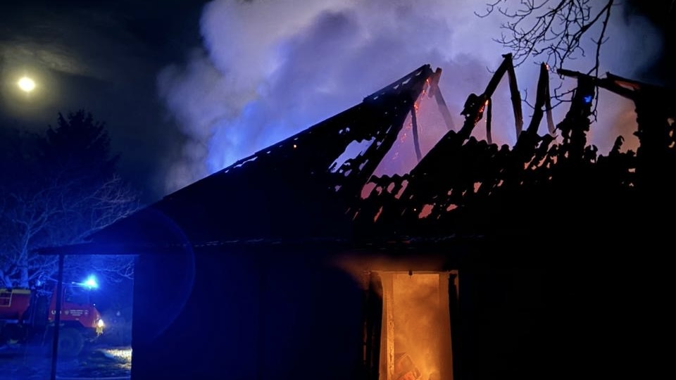 Požar na kući Alije Balijagića u Banjem selu / foto: Služba zaštite i spašavanja Bijelo Polje