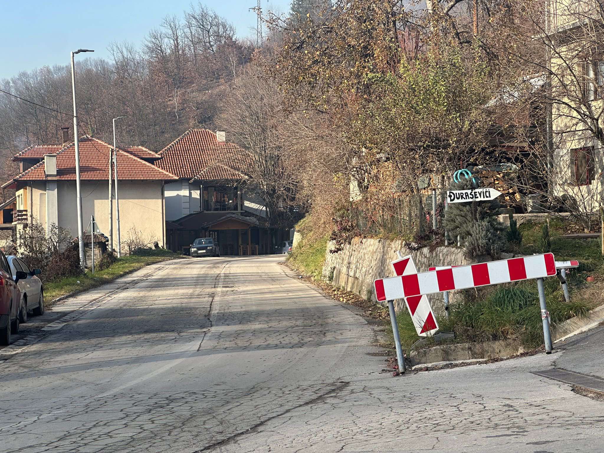 Obdukcija potvrdila: Beba iz Ivanjice umrla od gušenja, majka se brani ćutanjem a naloženo je i njeno veštačenje