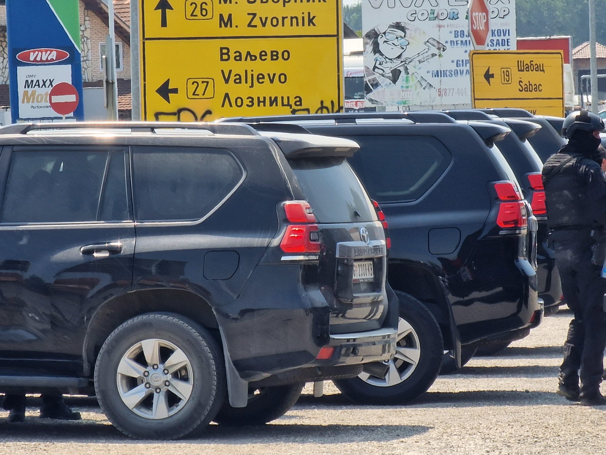  Akcija hapšenja u Čačku: Pripadnici Specijalnih antiterorističkih jedinica pretresali stanove i uhapsili nekoliko osoba - svi odranije poznati policiji 