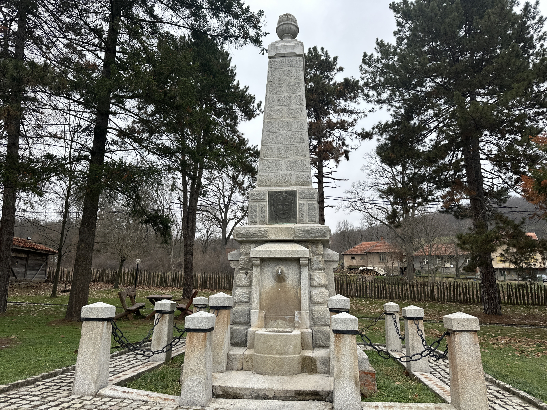 Turčin sanjao čudan san uoči njegovog rođenja, a majka ga spasila od janičara sakrivši ga u šuplje drvo: Ovo je selo u srcu Srbije u kom je rođen Karađorđe (FOTO)
