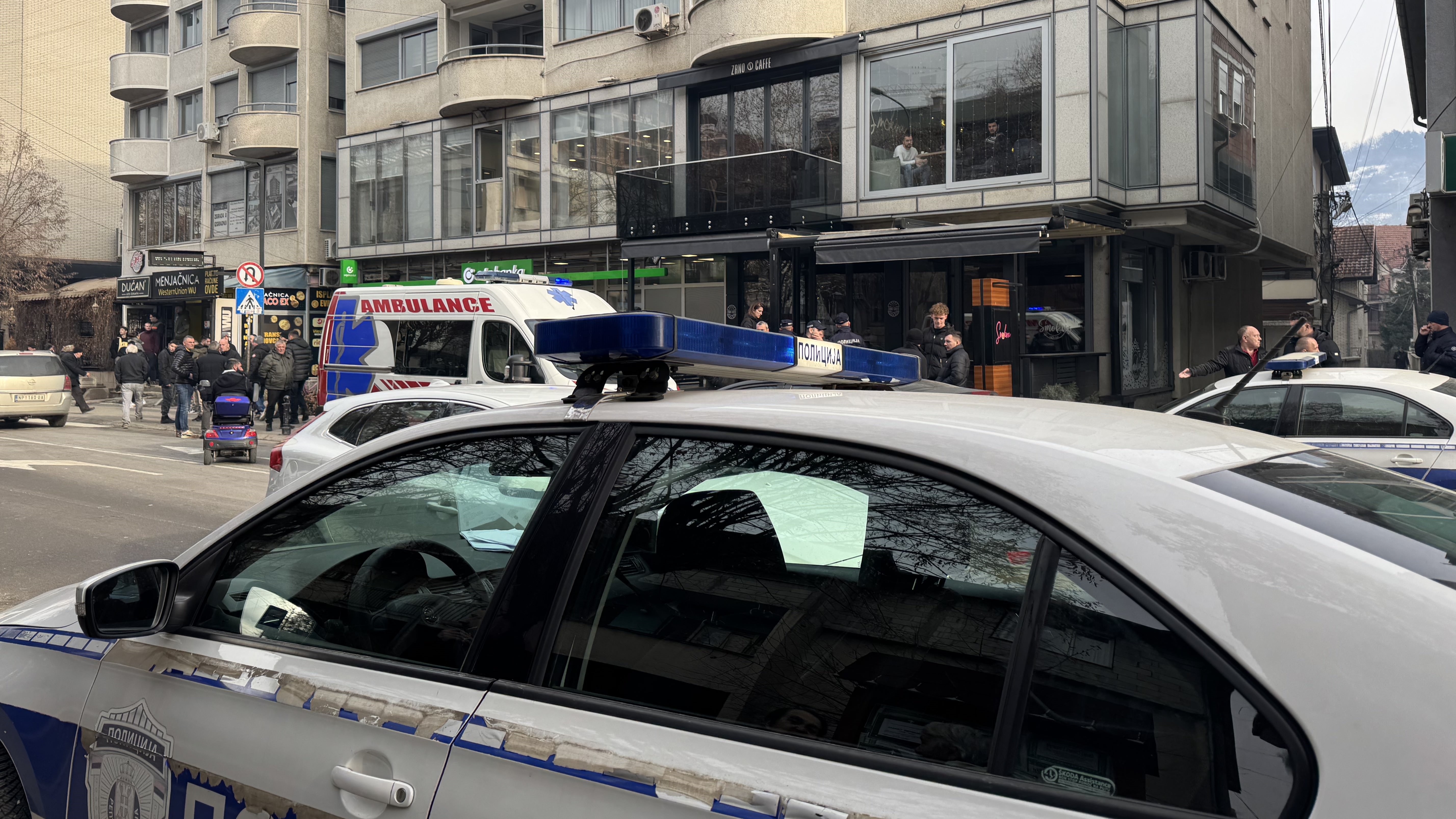 Dvojica braće nasrnula na muškarca i udarali ga po glavi/ Foto: RINA
