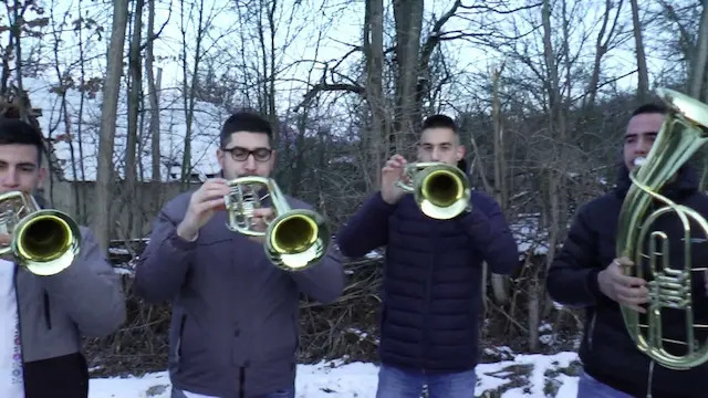 U Dragačevu se Badnji dan proslavlja uz trubače / foto: RINA