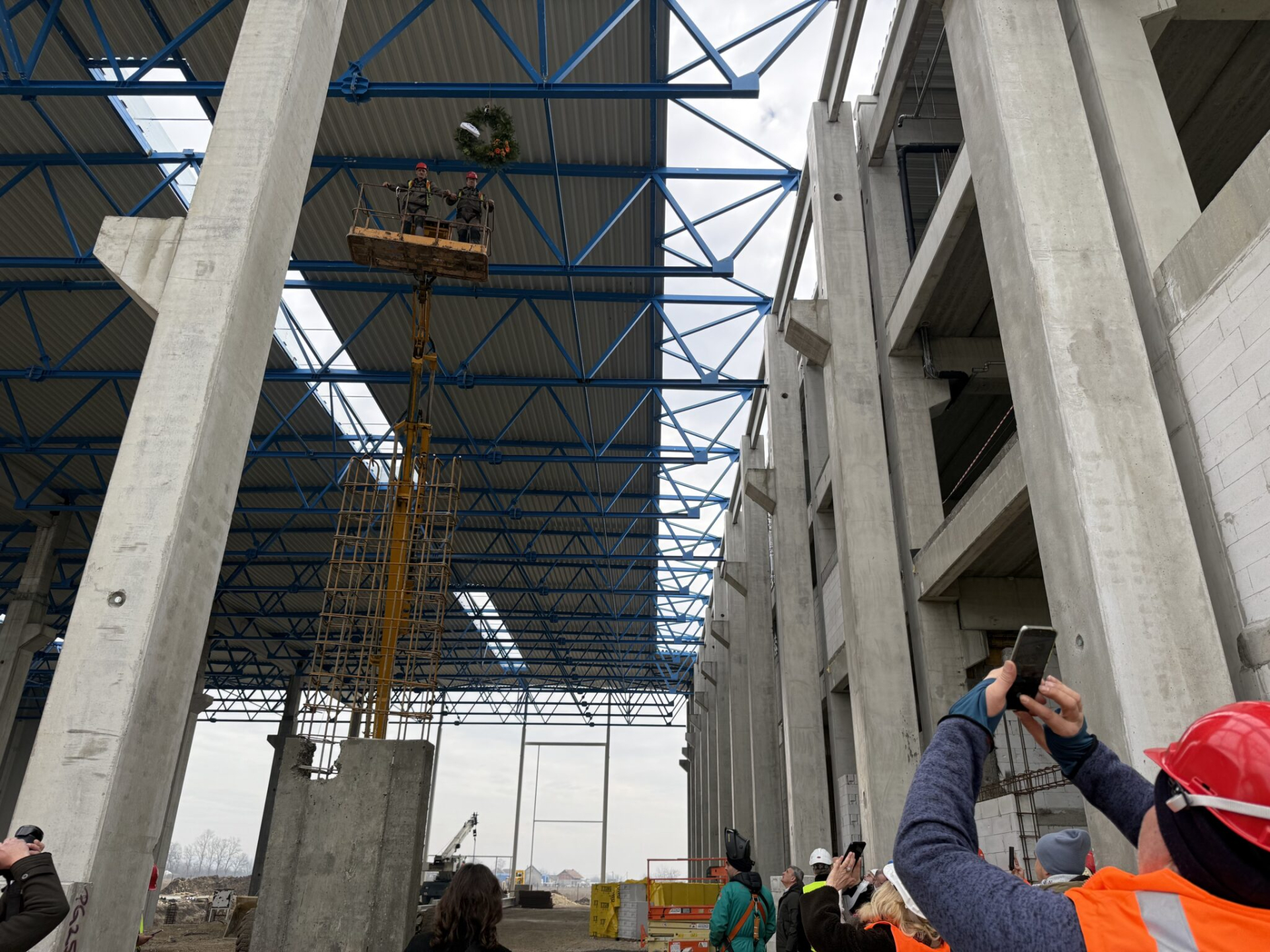 Izgleda svetski, a naša: Nemci ukrovili još jednu veliku fabriku u srpskom Šenženu, Čačak spremio 50 visoko - obrazovanih inženjera (FOTO)