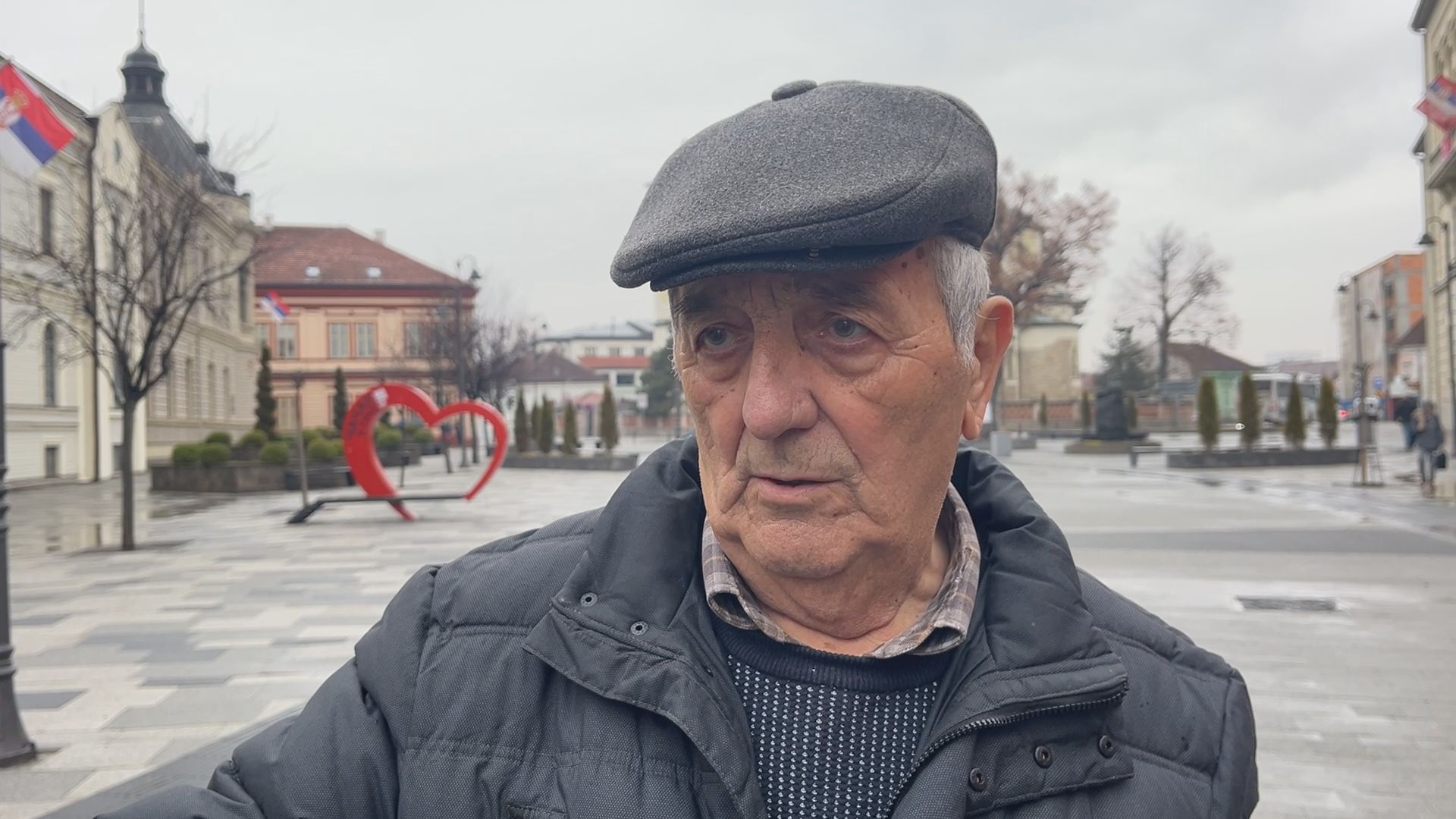 Kad budu gradili državu, tad mogu i da je ruše - bolje im je da uče i rade: Evo šta kažu Čačani o generalnom štrajku, grad na Moravi danas normalno funkcioniše (VIDEO)
