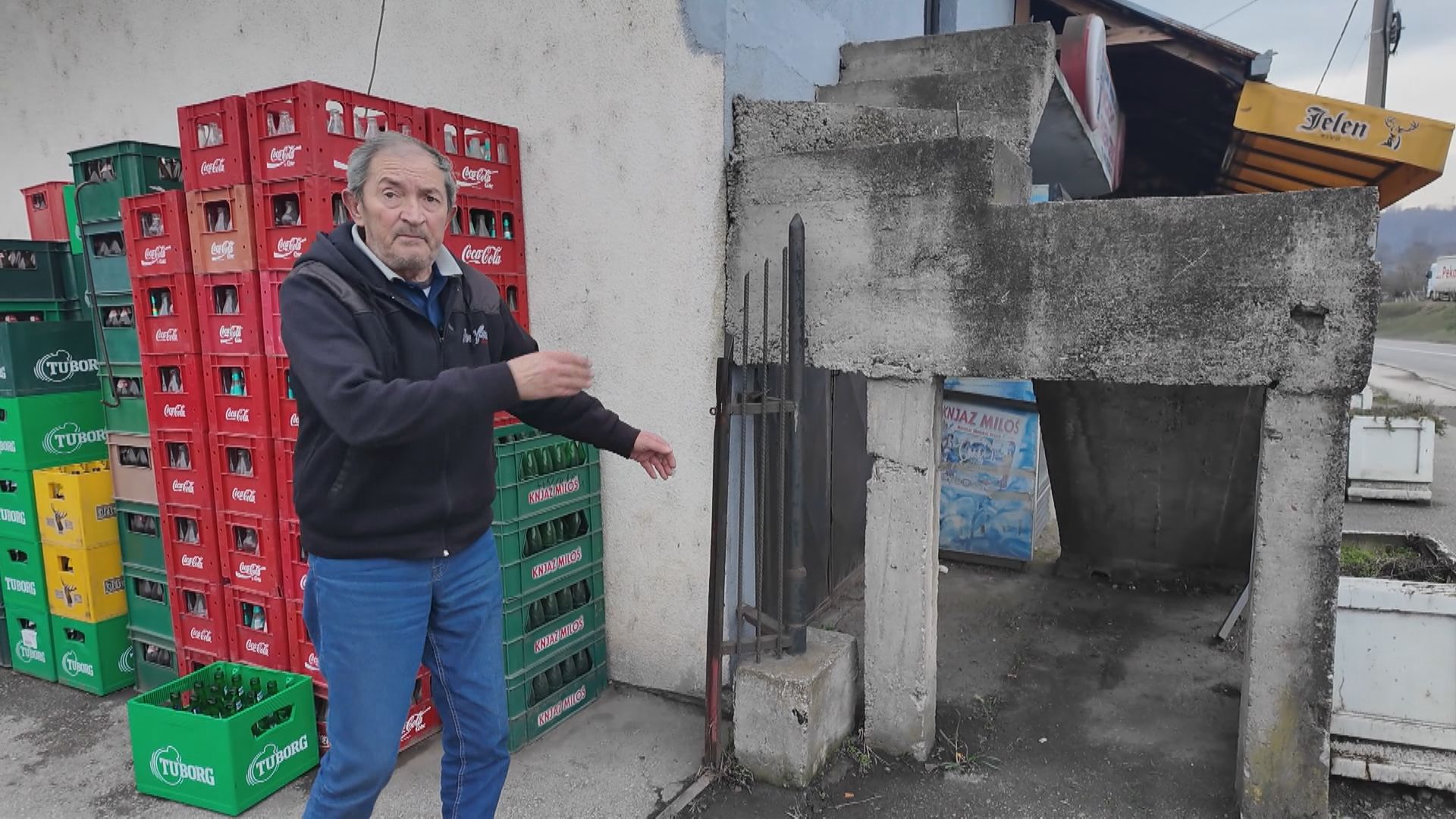 Ne diraj lopova dok krade: Hranislav iz Kraljeva branio život i prodavnicu od provalnika pa ipak završio na sudu, mogao bi razbojniku čak i da plati 2 miliona dinara odštete?! (FOTO) 