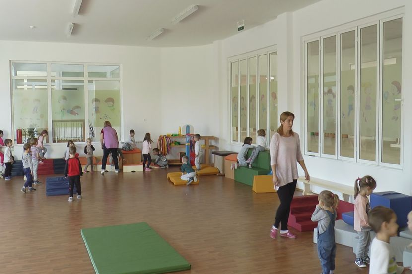 Kažu - osećamo podršku, bolje da su osetile bes i nemoć majki koje su morale da uzmu slobodan dan: Haos na mrežama nakon obustave rada u čačanskim vrtićima