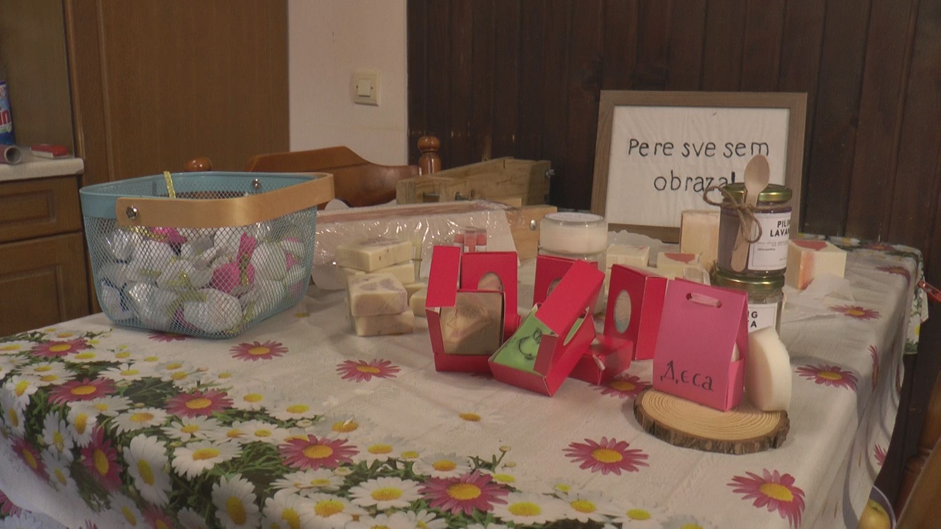 Peru sve sem obraza: Dijana je želela da izleči kćerku a onda je pokrenula odličan posao, pravi domaće sapune po receptu njene bake (FOTO)
