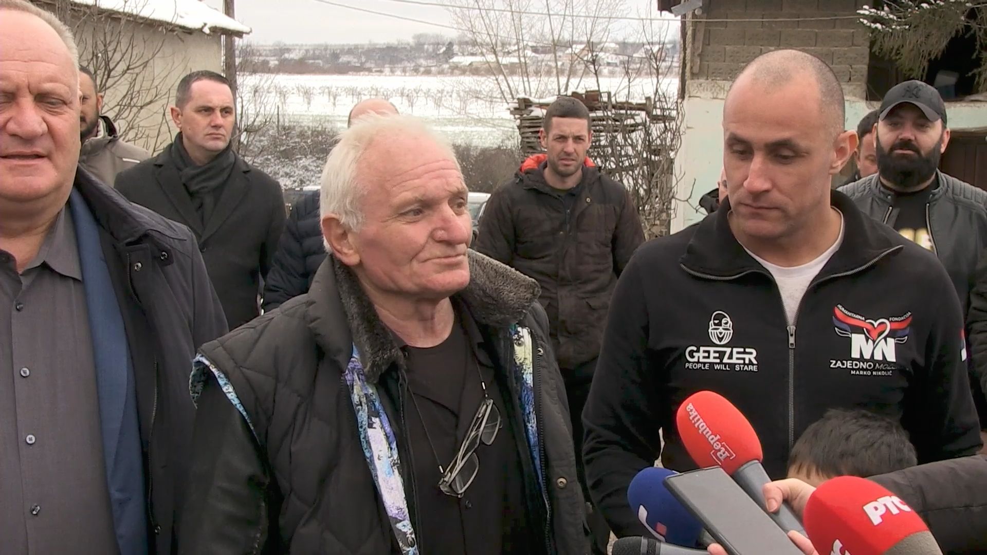 Stefane, više nema suza – samo osmeh": Premijer Vučević posetio dečaka koji je ujedinio Srbiju i promenio mu život zauvek (FOTO)(VIDEO)