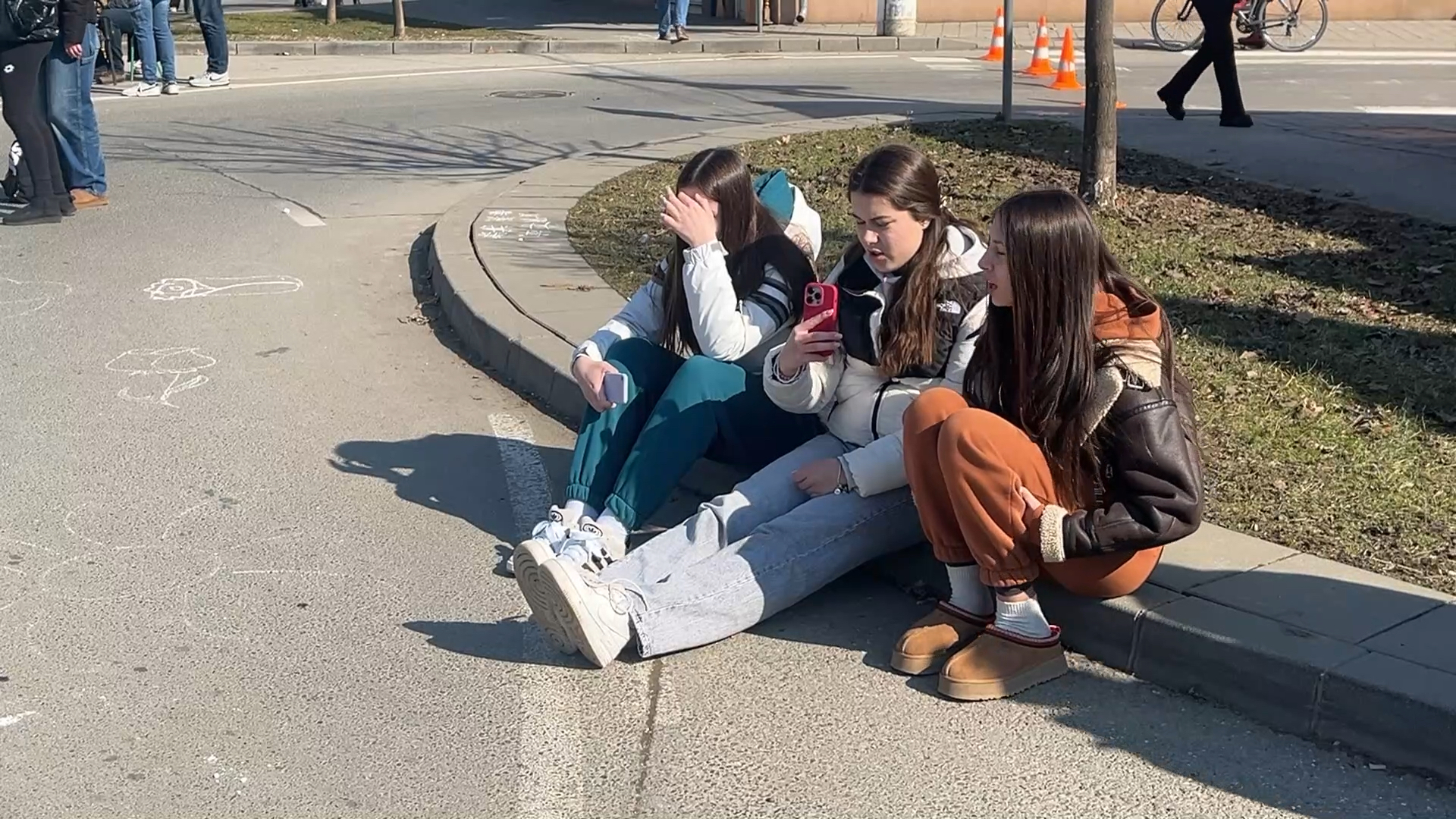 Studenti blokirali kružni tok kod Moravice u Čačku/ Foto: RINA