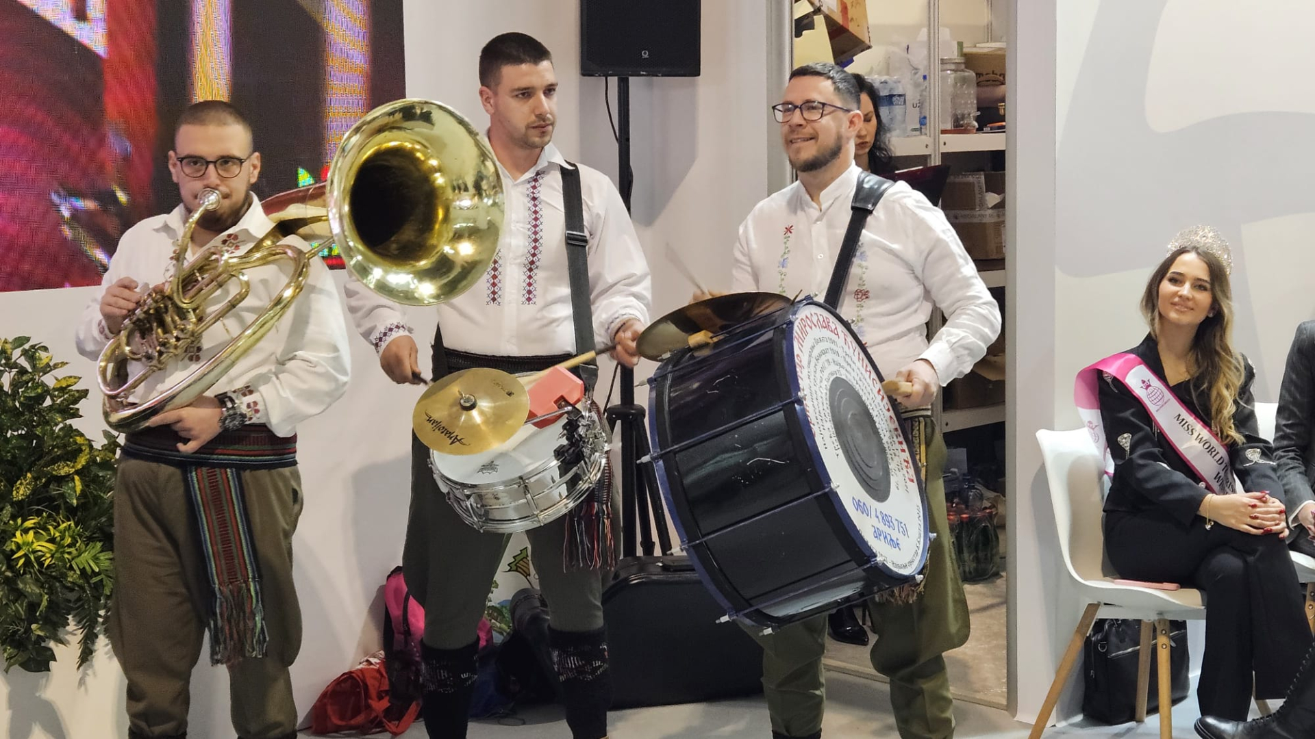 Simbol Srbije u čitavom svetu - Sabor trubača u Guči jedna od najpopularnijih manifestacija u regionu: Ovaj štand na Sajmu turizma u Beogradu privukao veliku pažnju/ Foto: RINA