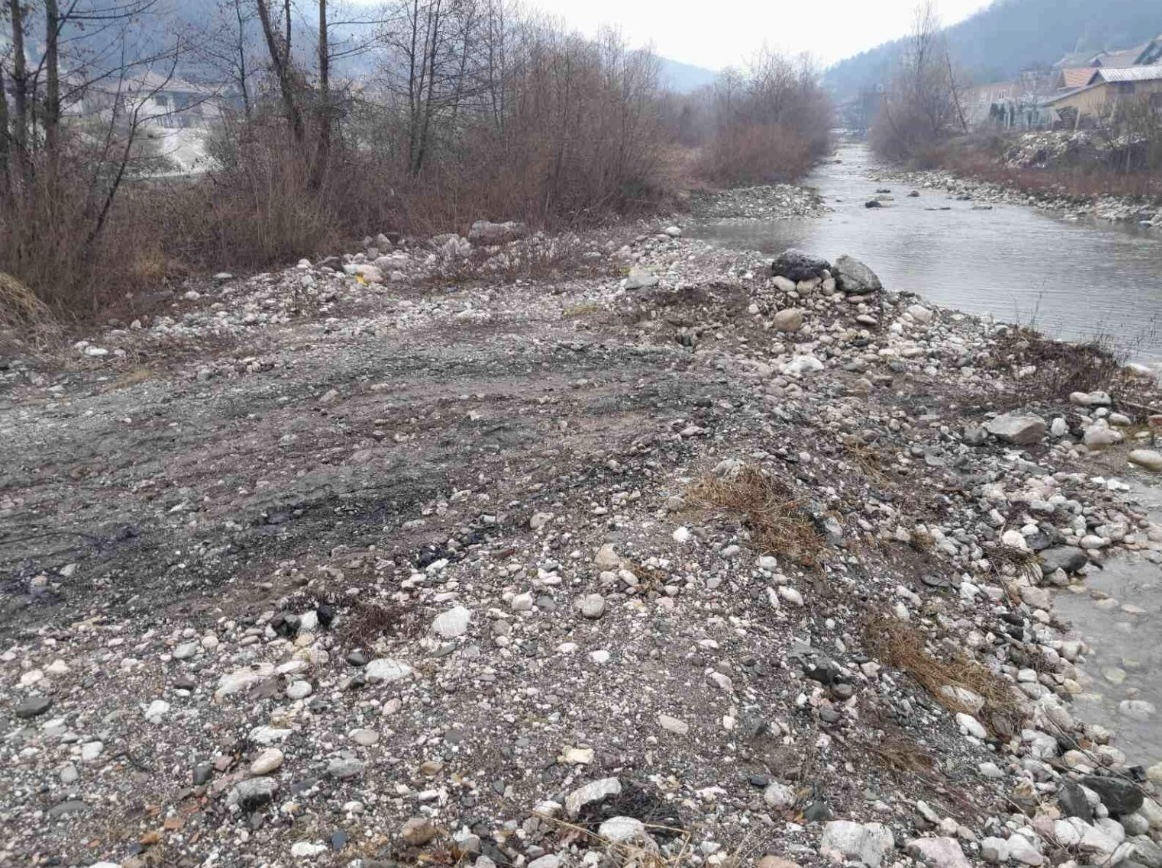 Hitno reagovala komunalna inspekcija nakon što je radnik bacao otpad u Mileševku: Naloženo da sve odmah ukloni a dobio i novčanu kaznu