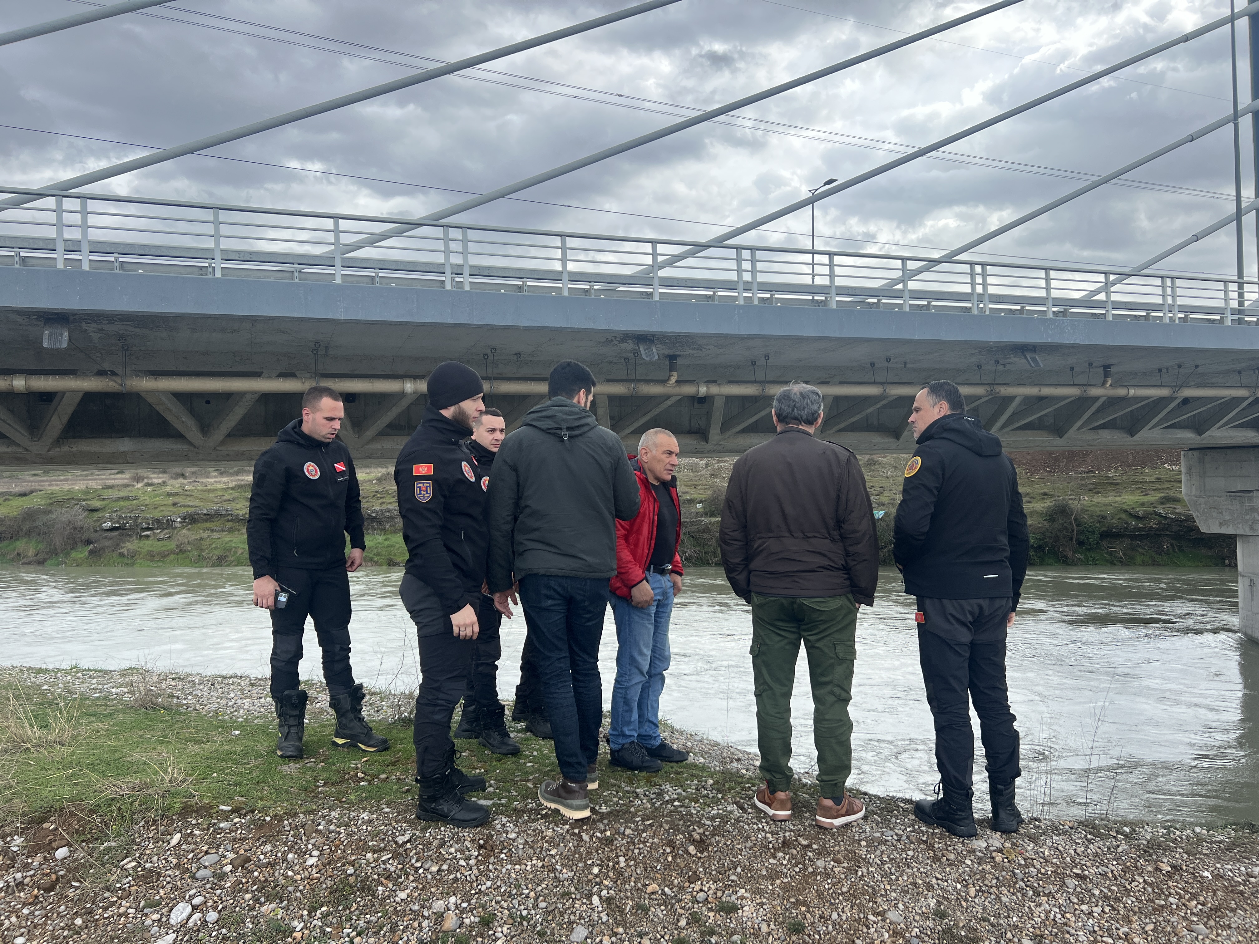 Telo uočeno u žbunju na površini vode, odakle su ga izvukli vatrogasci-spasioci: Tragičan kraj, pronađeno telo nestale Ivane iz Podgorice 