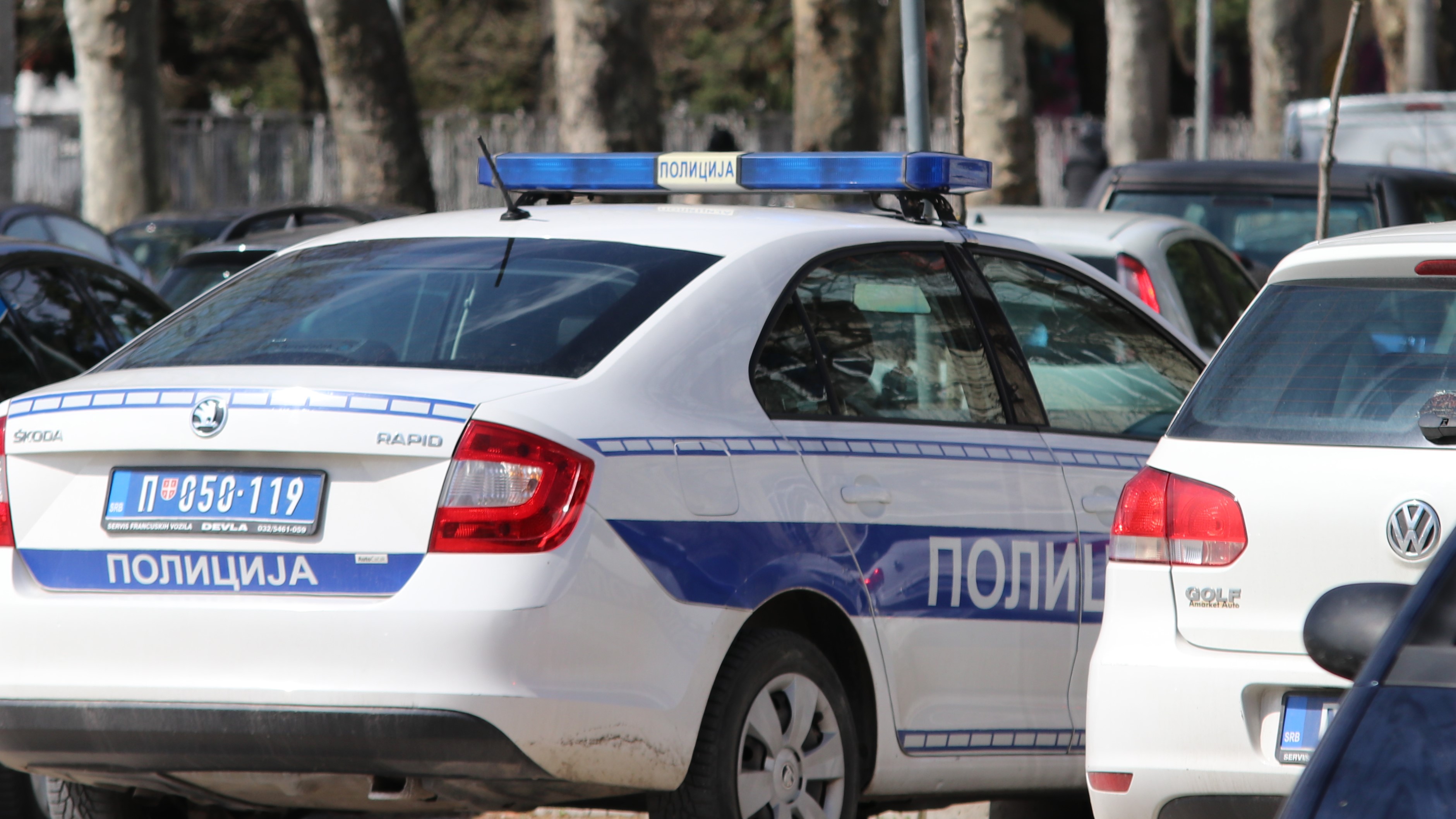 Čačanin pao sa 100 kilograma duvana: Policija ga zaustavila kod Aleksinca, otkriven nedozvoljeni tovar