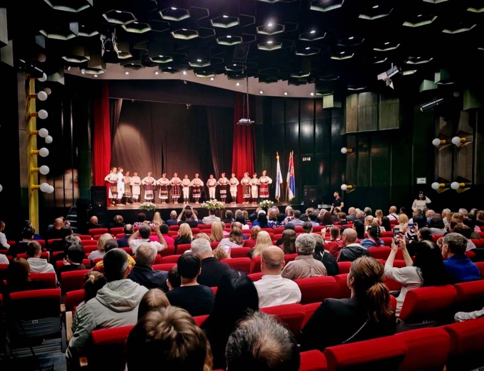 Ova srpska luka proslavila svoj 158. rođendan: Davnog aprila Turci predali ključeve tvrđave Srbima u ruke - opština Kladovo obeležila svoj dan (FOTO)