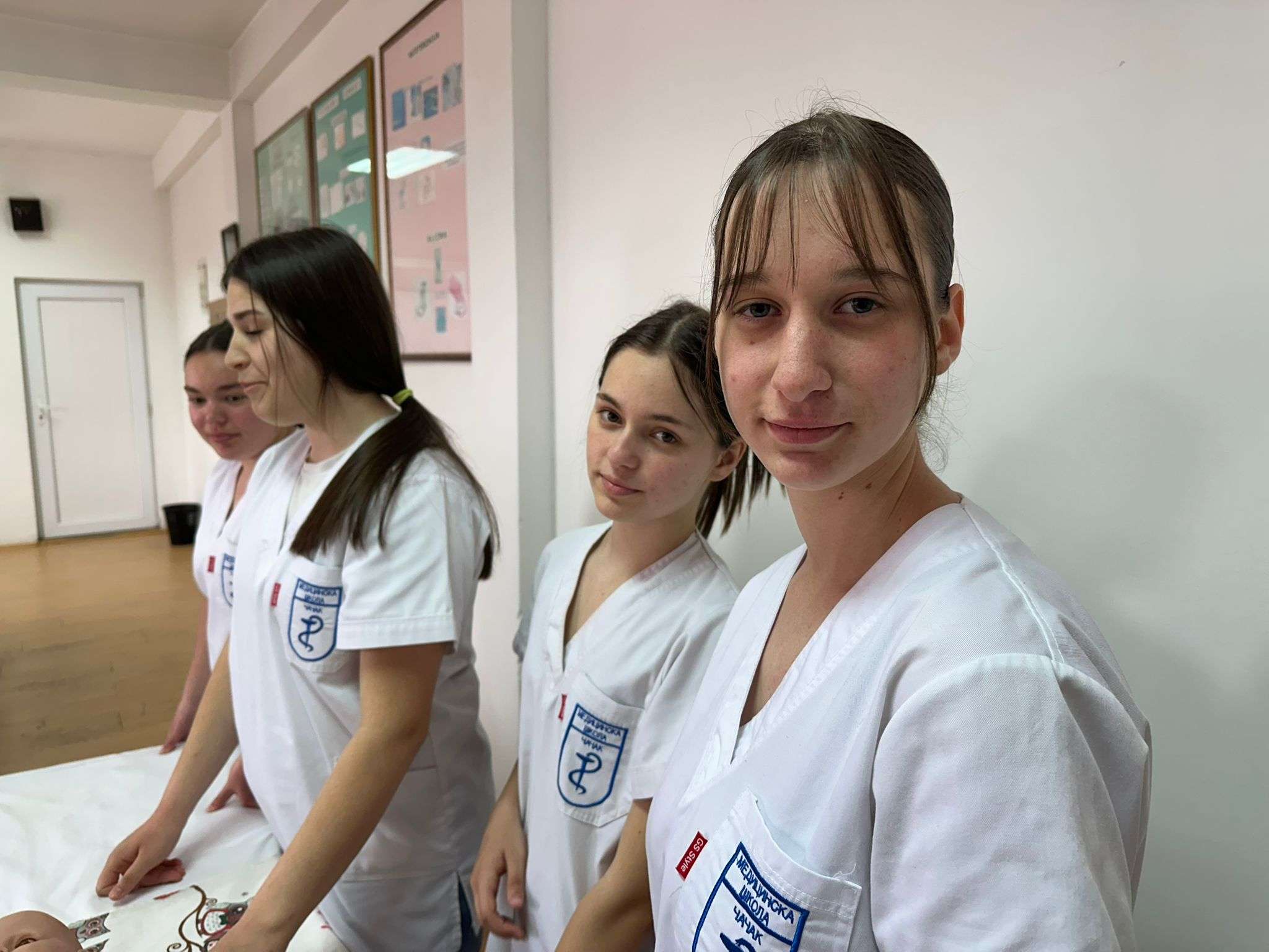 Sve više devojčica odlučuje se da upiše Medicinsku školu u Čačku / foto: RINA