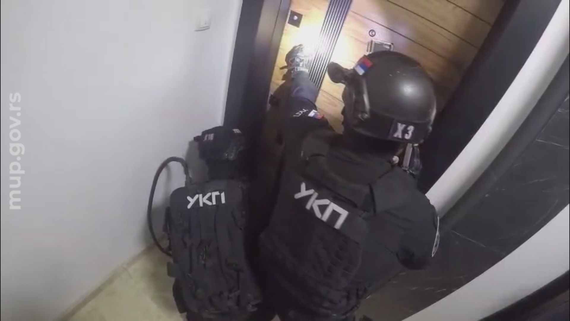 Pala auto-mafija sa kokainom: Krali vozila po EU, rasturali ih u Srbiji – uhapšeni u spektakularnoj akciji MUP-a (FOTO)(VIDEO)
