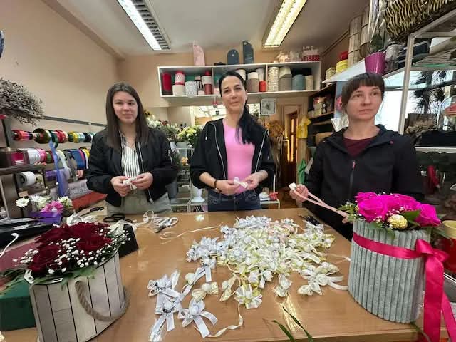 Tatjana od cveća pravi remek dela / foto: RINA