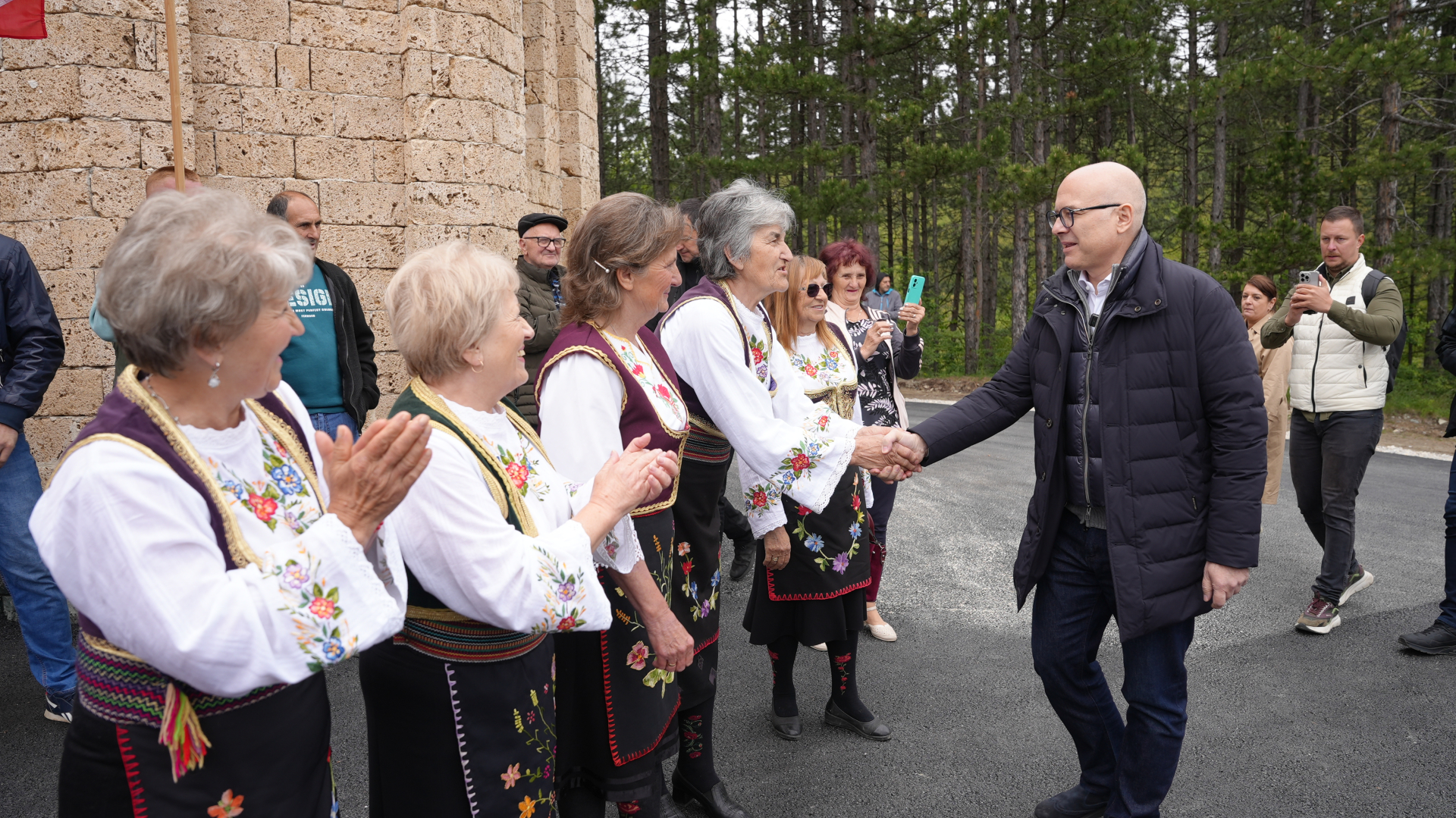 Vučević obišao sela u opštini Kosjerić / foto: RINA