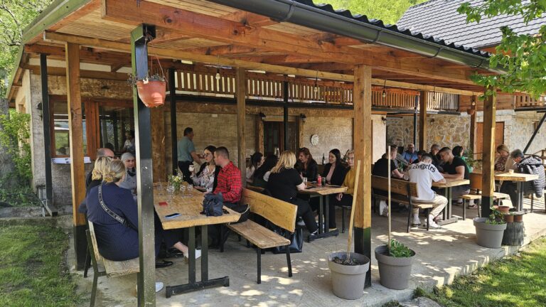 Vojova pastrmka stiže na trpeze širom Zlatiborskog okruga / foto: RINA