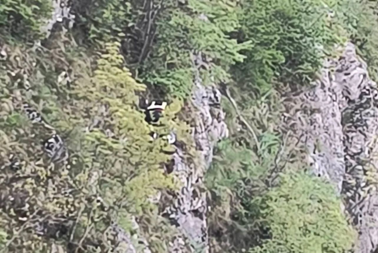 Bogdan satima visio iznad provalije / foto: Služba zaštite i spašavanja Šavnik