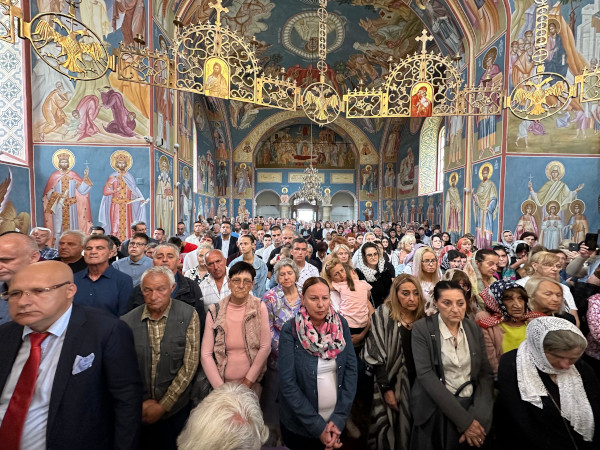 Nek nam ovaj praznik donese mir, zdravlje i snagu: Danas je Spasovdan i slava Grada Čačka, Sveta liturgija i rezanje kolača u hramu Vaznesenja Gospodnjeg