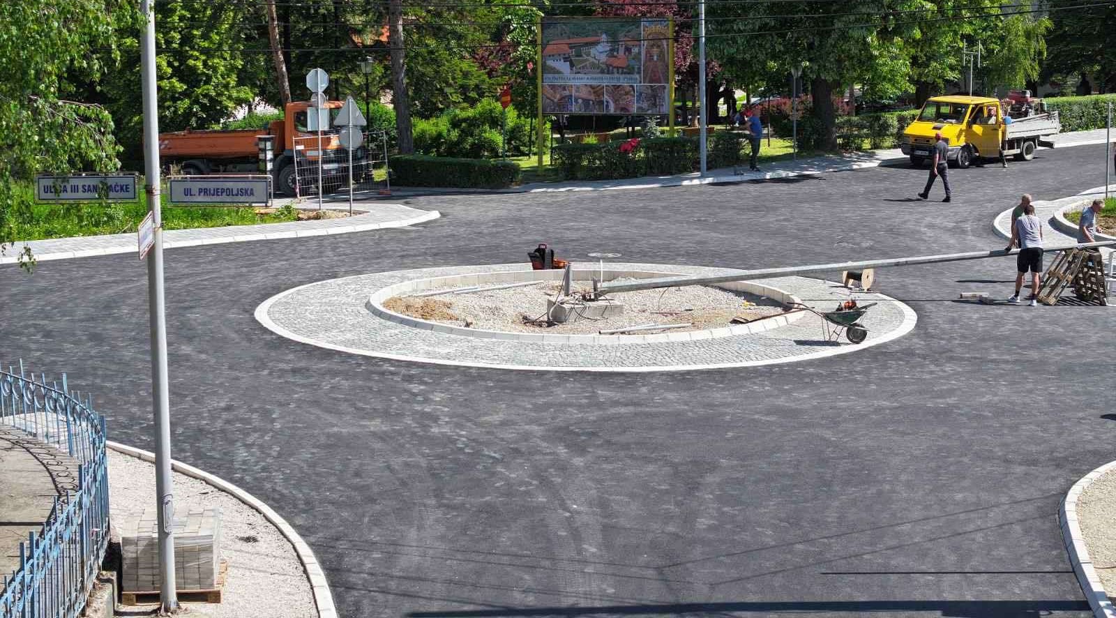 Kružni tok Mala Slavija u Pljevljima / foto: Privatna arhiva