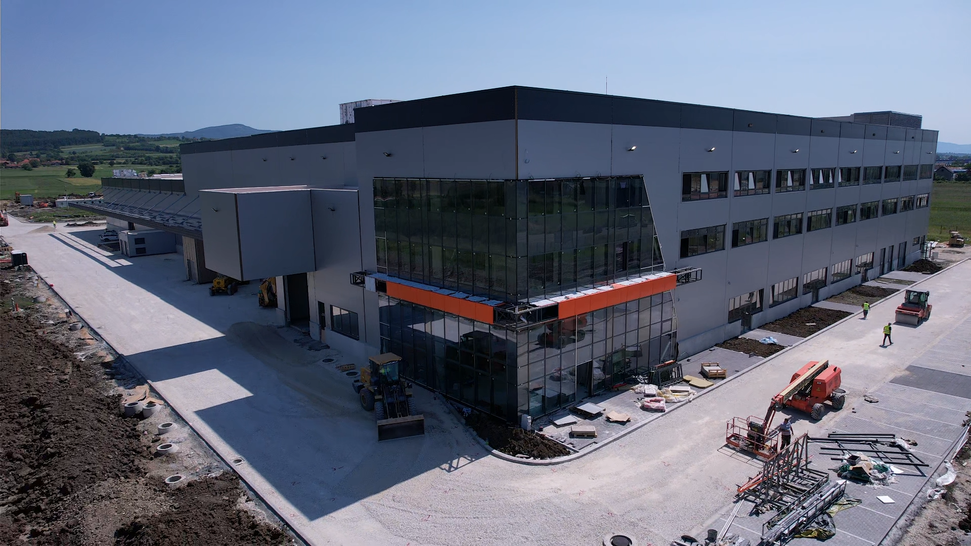 Ovako izgleda nemačka fabrika koja se gradi u Preljini kod Čačka: Gigant u proizvodnji delova za automobile dobija svoj pogon u srcu Srbije, zaposliće 800 ljudi (FOTO)