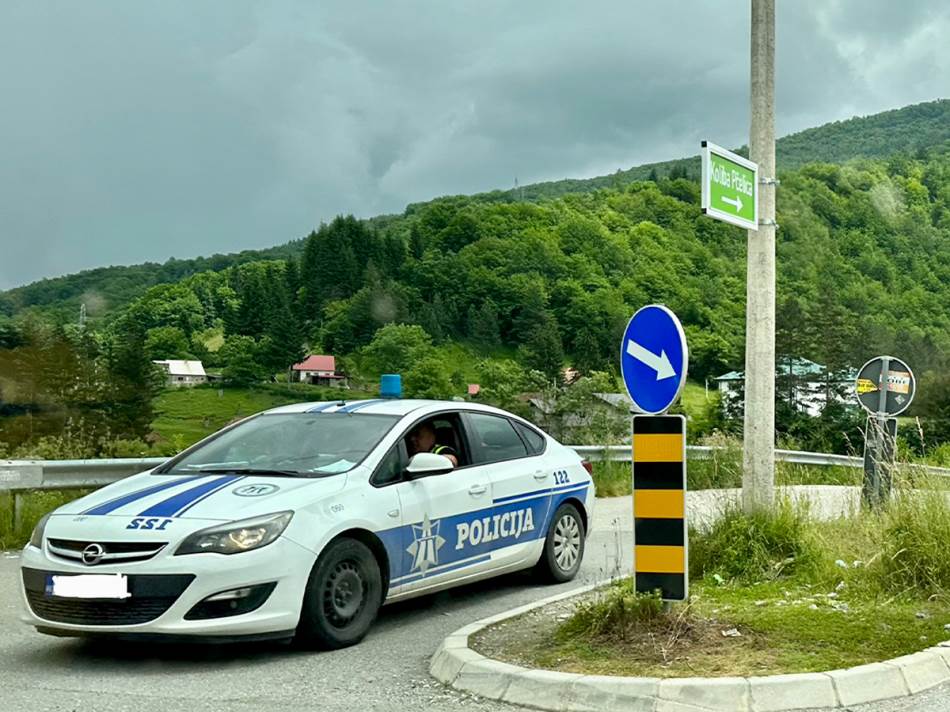 Četiri osobe iz Srbije danas nastradale na crnogorskim putevima: Policija uputila hitan apel vozačima