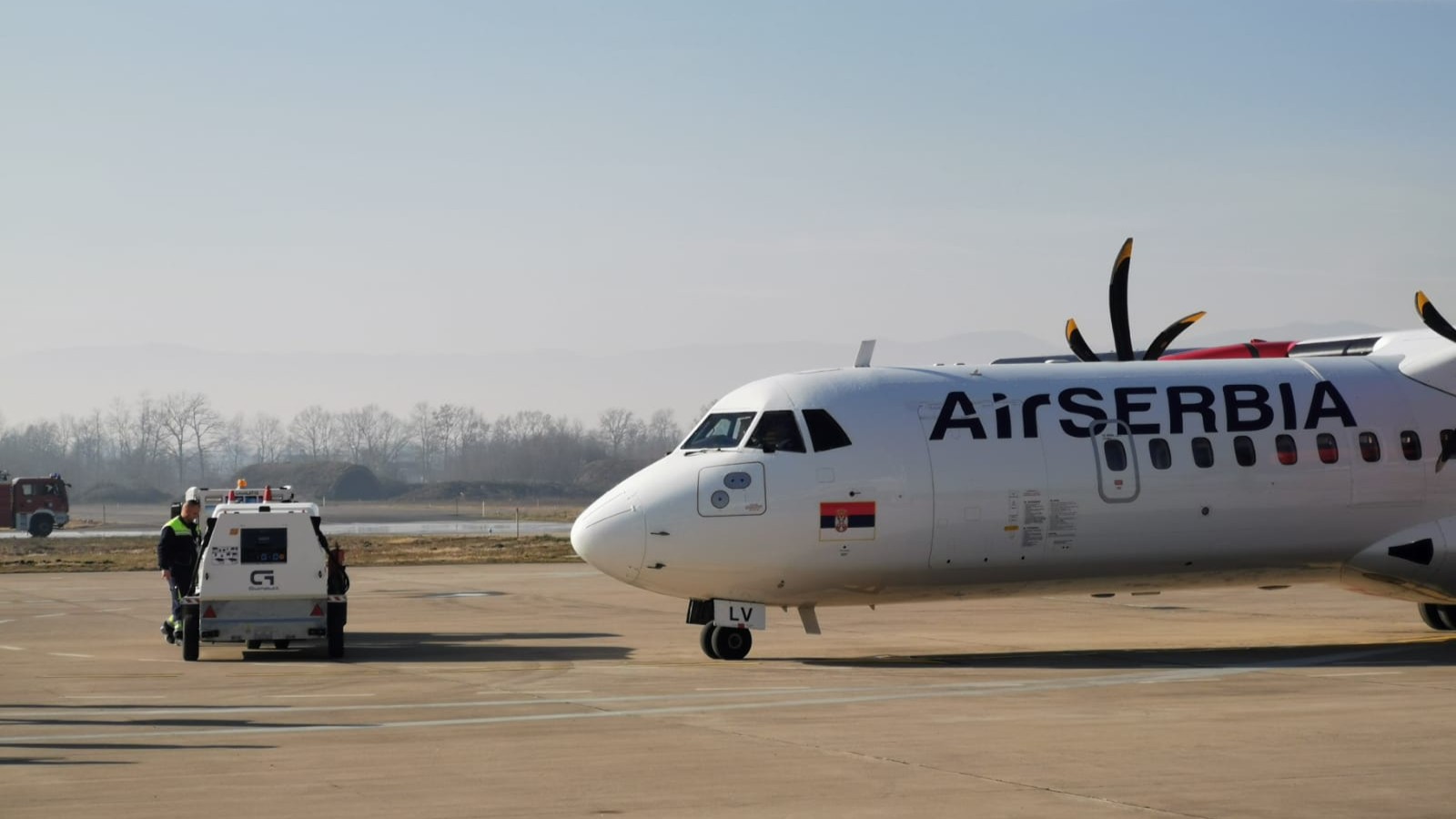 Spektakularan početak letnje sezone sa aerodroma "Morava": Prvi avion poleteo ka Solunu, slede Tivat i Istanbul