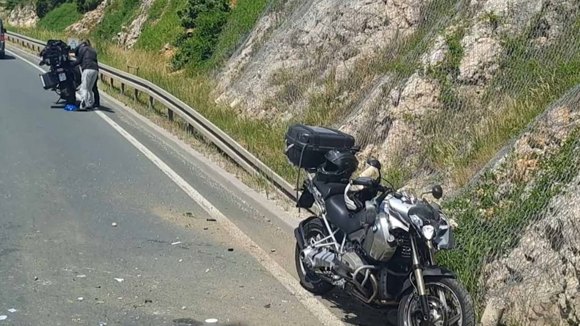 Povredjeni motorciklisti na Zlatiborskom putu/ Foto: RINA