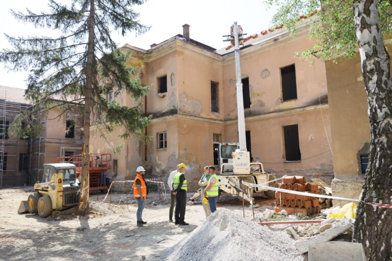 Rekonstruiše se preko 2.400 kvadrata zgrade stare preko 100 godina: Bivša kasarna u Krčagovu postaje savremeni Trening centar za dualno obrazovanje