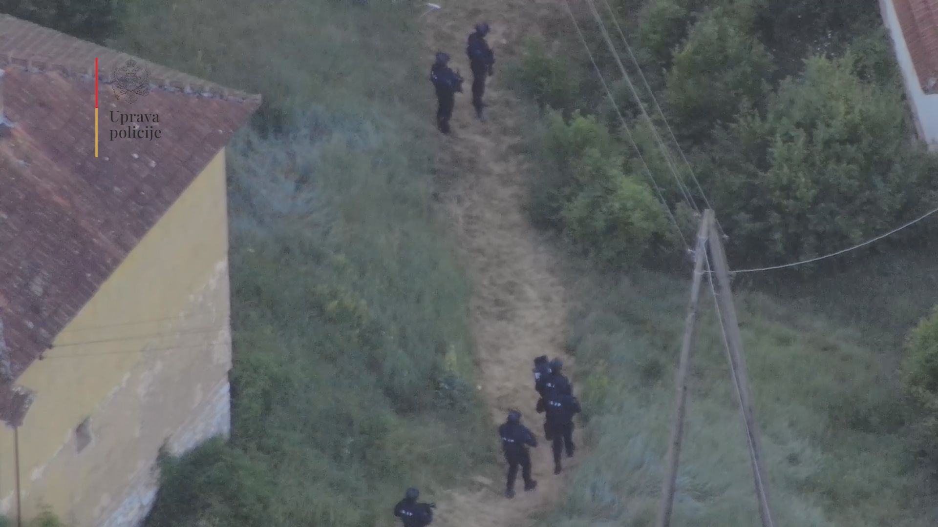 Filmska akcija u pograničnom pojasu Srbije i Crne Gore: Razbija se mreža krijumčarenja migranata preko pljevaljskih sela (FOTO)(VIDEO)