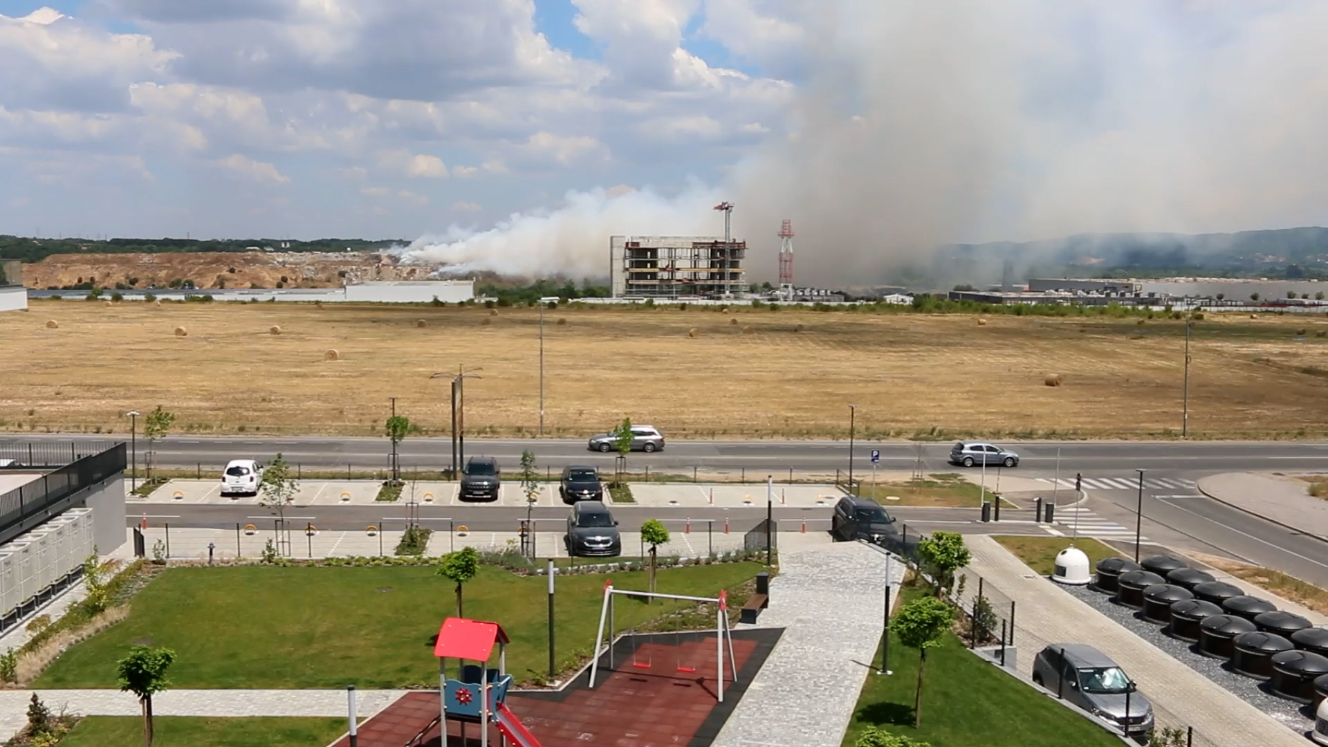 Gori deponija u kragujevačkom naselju Jovanovac/ Foto: RINA