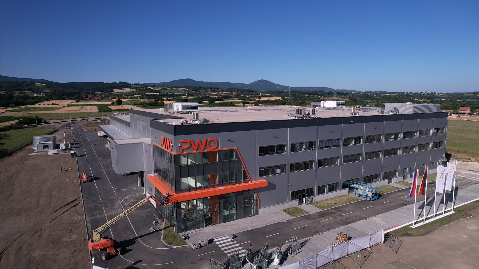 Nemačka fabrika otvara se sutra u Preljini kod Čačka / foto: RINA