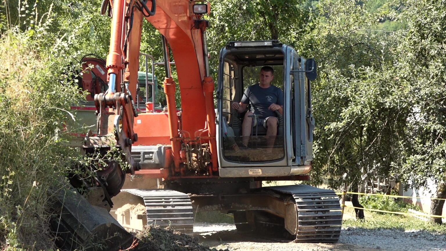 Ovaj put je žila kucavica Pribojske Banje: Spaja ovu turističku lokaciju sa selima i prugom, sada se radi njegova rekonstrukcija