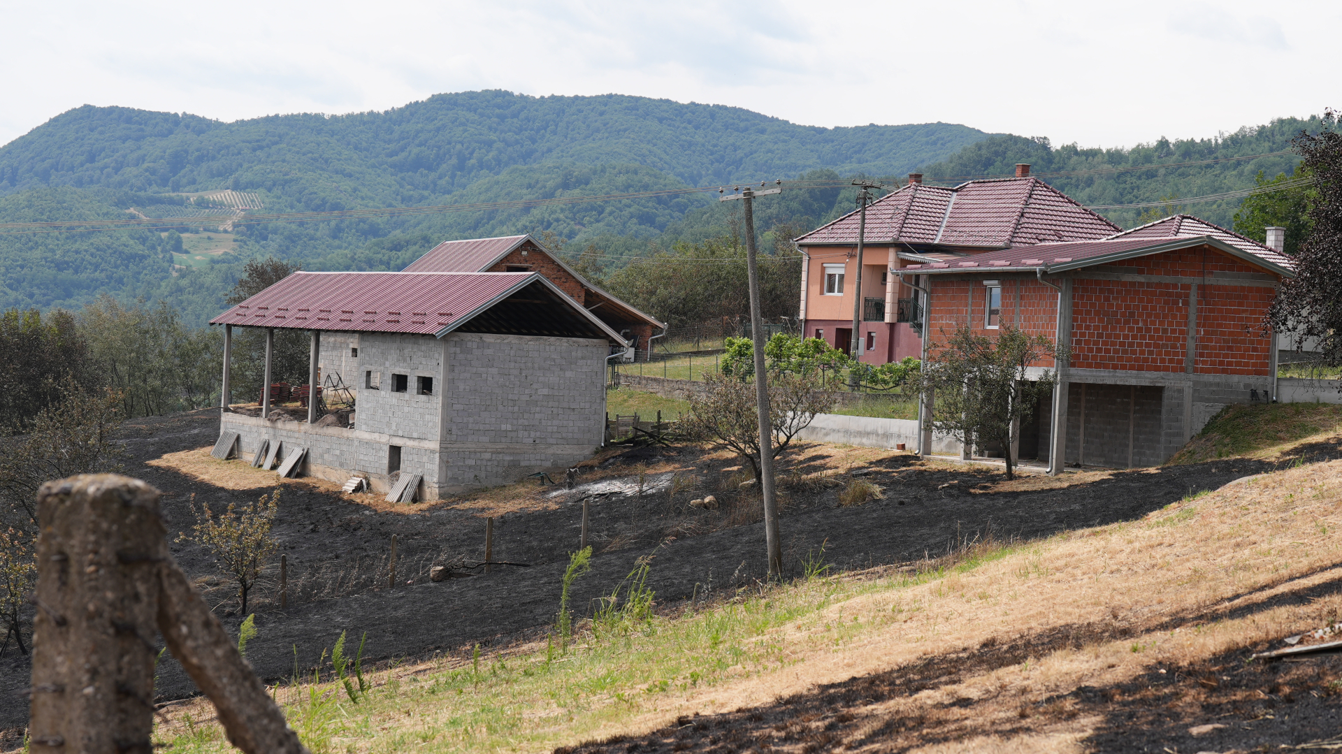 Potresna svedočenja meštana sela Petnica kod Čačka/ Foto: RIna