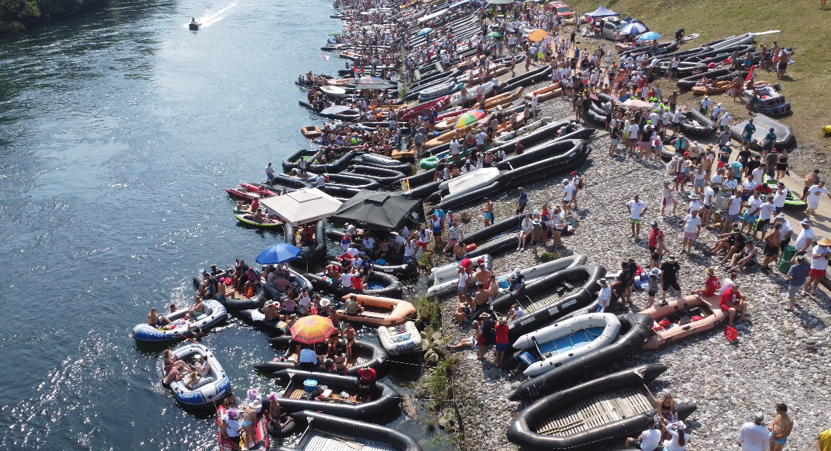 Dan kad će Drinom zaploviti sve što nije šuplje: Sve je spremno za još jednu najveću žurku na reci na Balkanu, na Drinskoj regati očekuje se na desetine hiljada ljudi (FOTO)