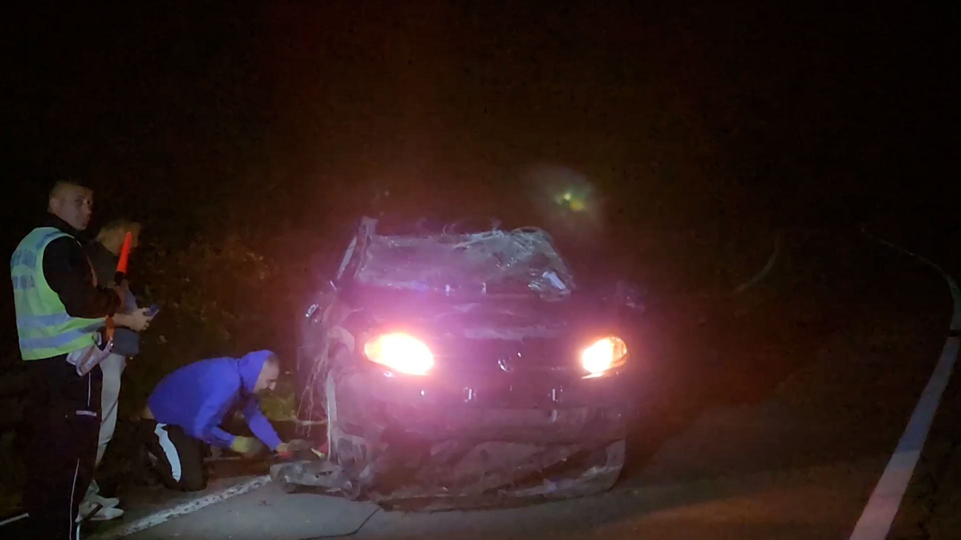 Automobil sleteo, troje mladih bori se za život: Teška saobraćajna nezgoda kod Novog Pazara, svi povredjeni prevezeni u bolnicu/ Foto: RINA