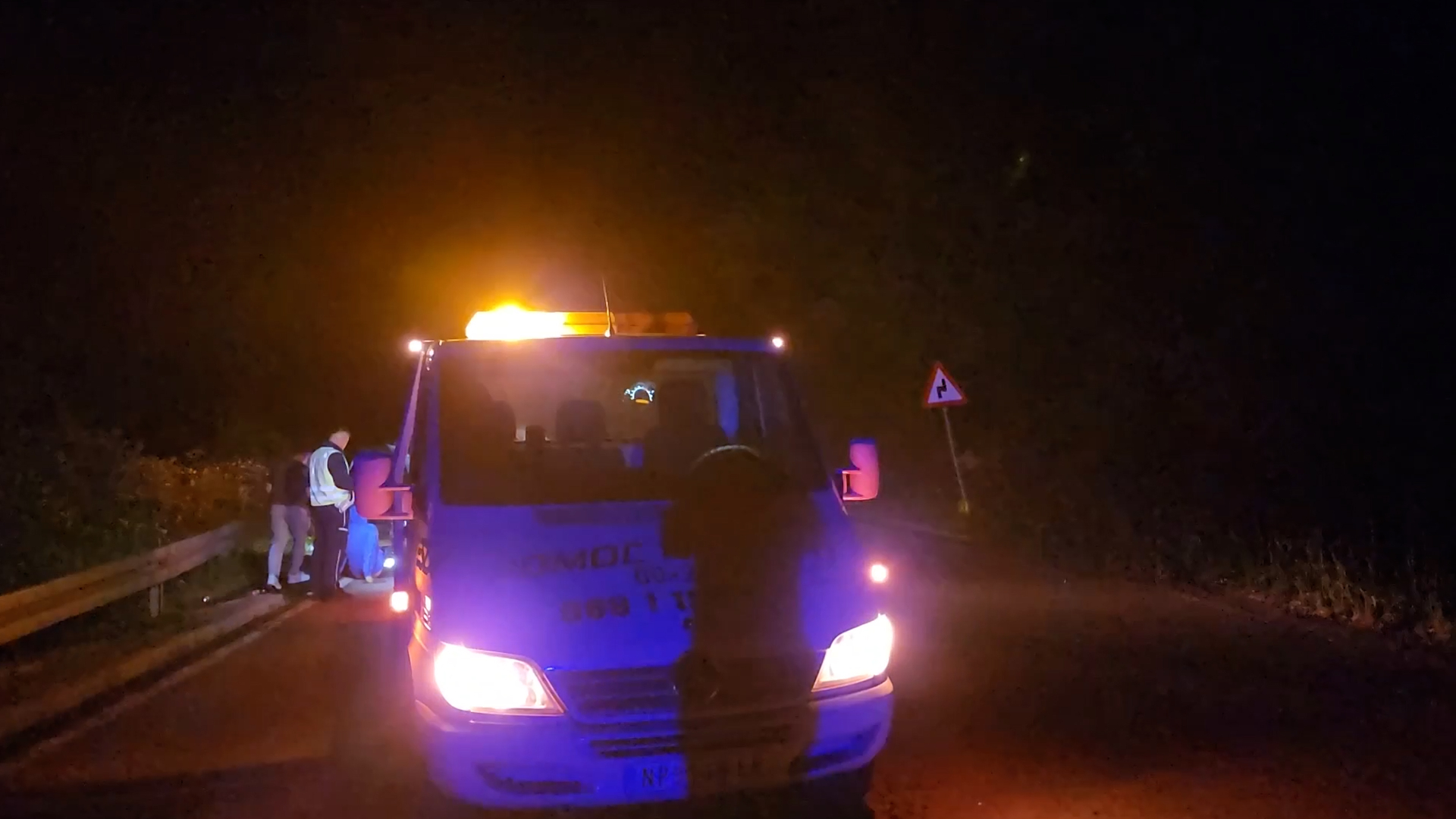 Automobil sleteo, troje mladih bori se za život: Teška saobraćajna nezgoda kod Novog Pazara, svi povredjeni prevezeni u bolnicu/ Foto: RINA