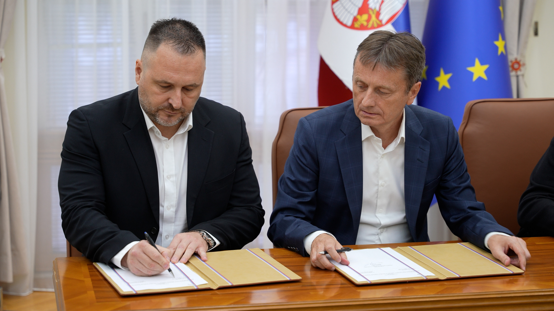 Potpisan najvažniji ugovor u oblasti vododnabdevanja u poslednjih 30 godina u Lučanima / foto: RINA