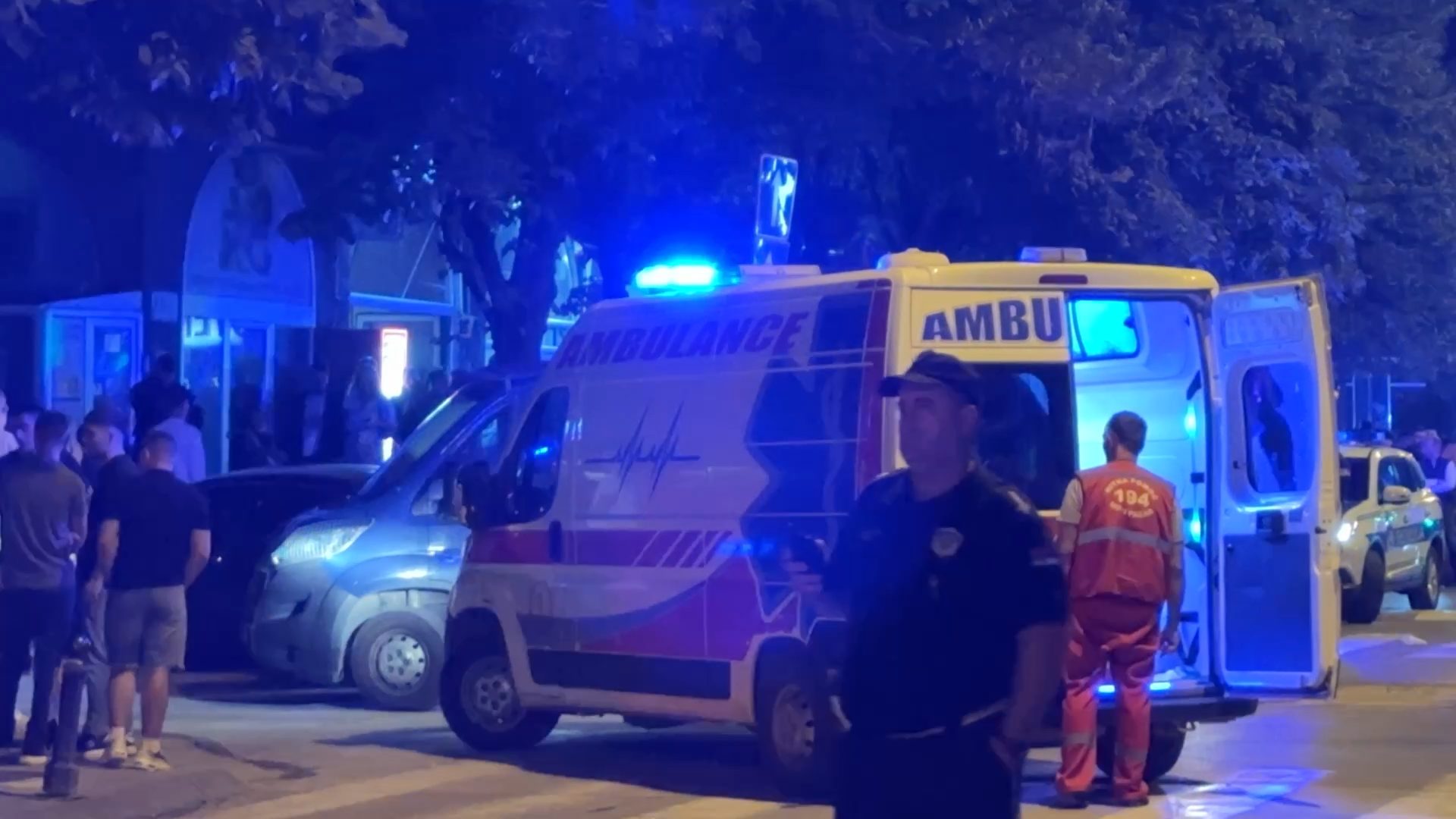 Krvavi obračun u Novom Pazaru, četiri osobe izbodene: Do sukoba došlo u centru grada, povređeni hitno prevezeni u bolnicu